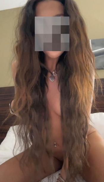 Renny, 33  female escort, Kalamazoo